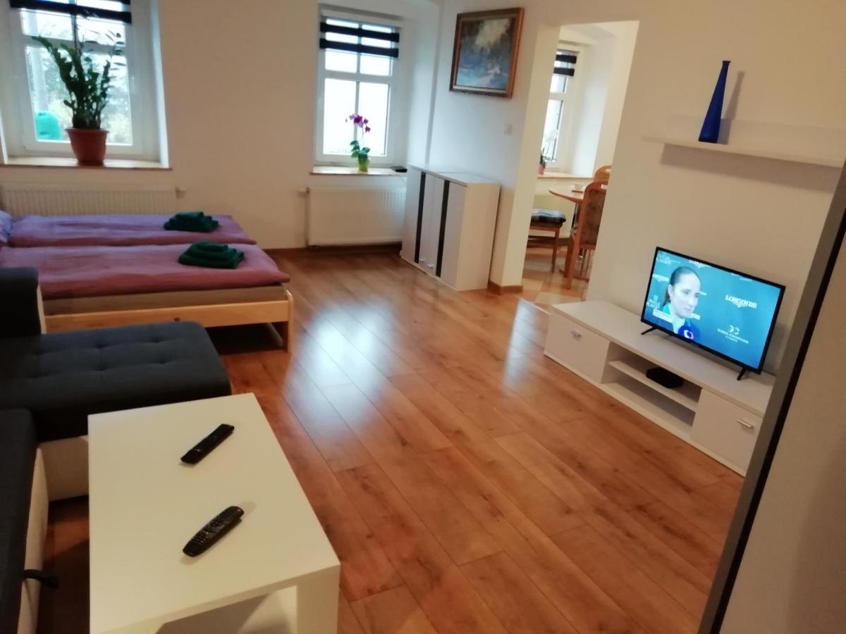 Apartman Albreit 亚希莫夫 外观 照片